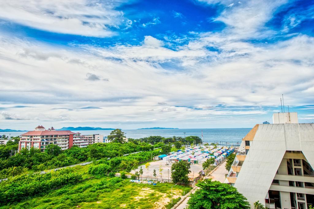 Acqua - 100 Meters From Jomtien Beach Pattaya Exteriör bild
