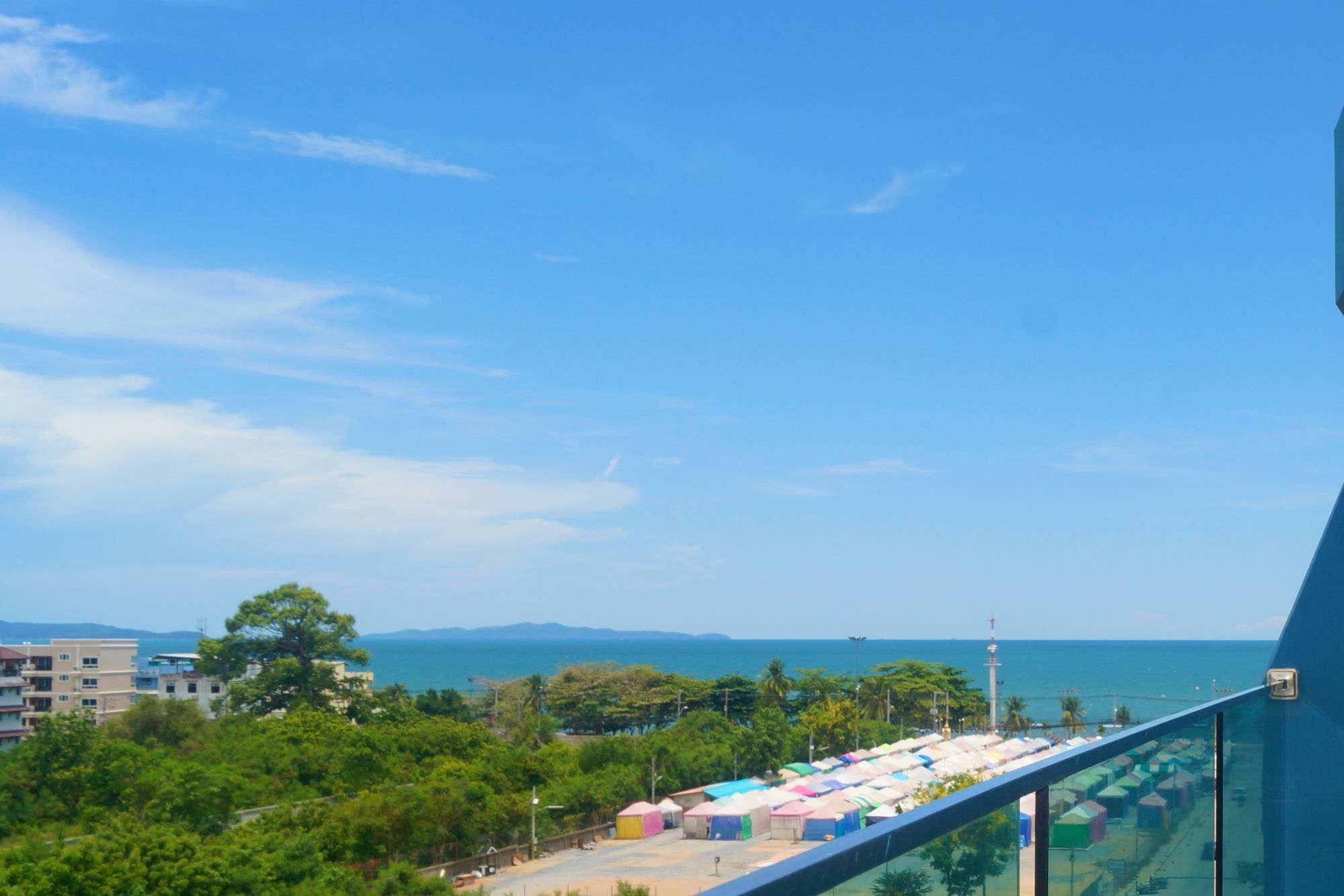 Acqua - 100 Meters From Jomtien Beach Pattaya Exteriör bild