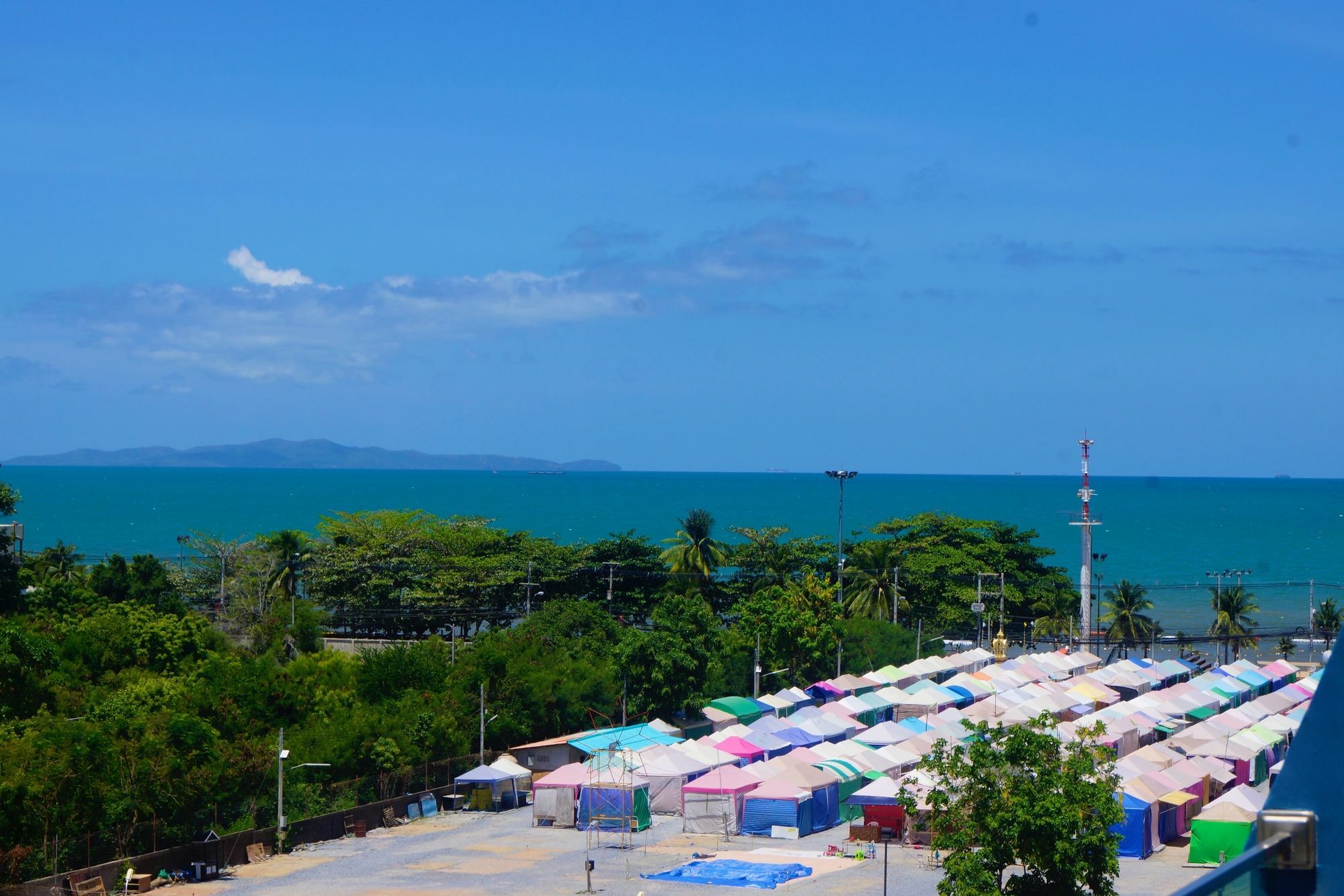 Acqua - 100 Meters From Jomtien Beach Pattaya Exteriör bild